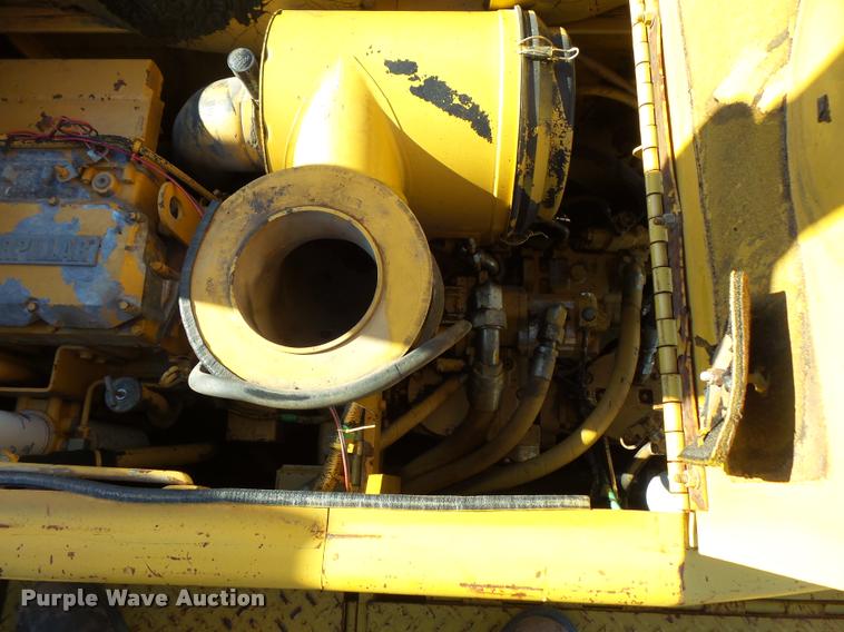 image for item L3574 2001 Caterpillar AP-1055B paver