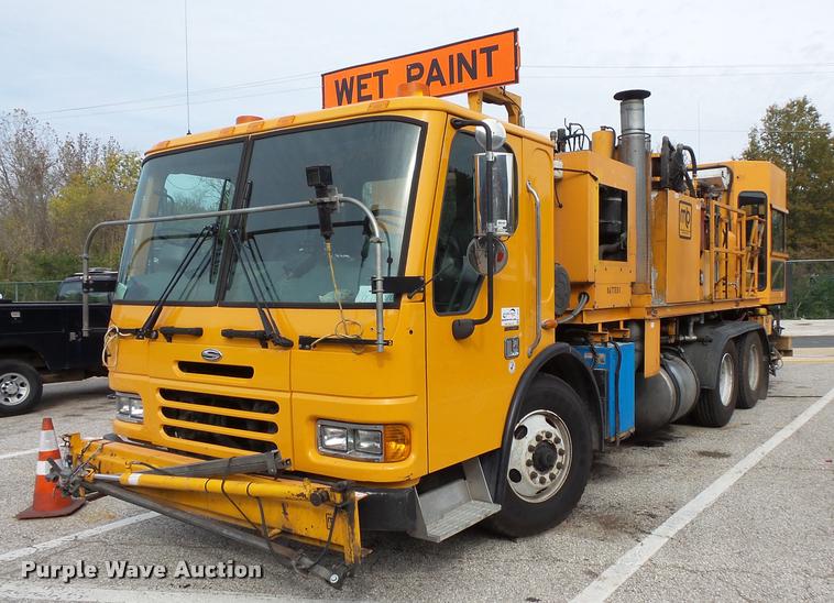 image for item L3579 2003 Sterling Condor paint striper truck