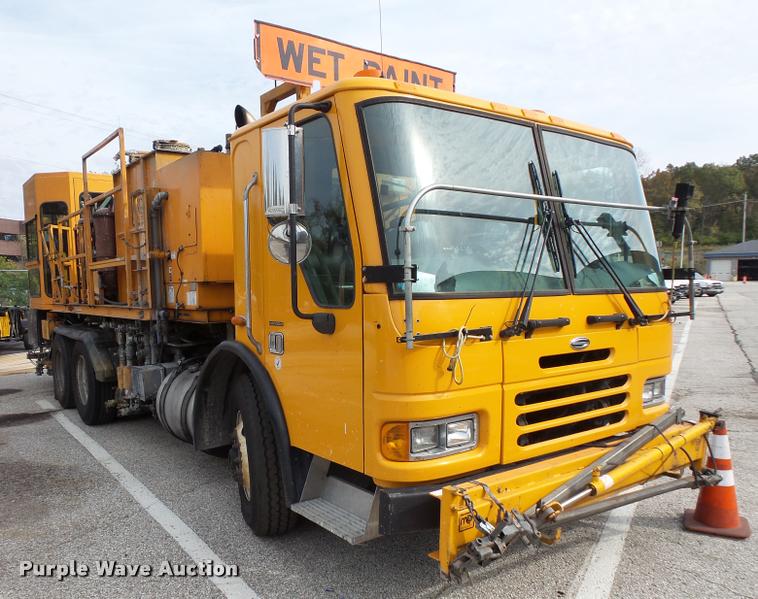 image for item L3579 2003 Sterling Condor paint striper truck