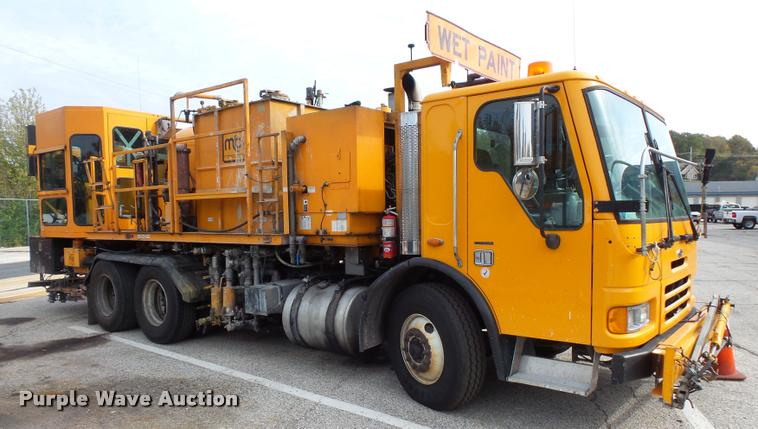 image for item L3579 2003 Sterling Condor paint striper truck