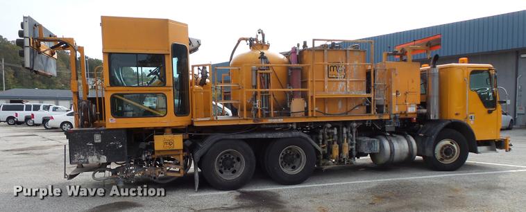 image for item L3579 2003 Sterling Condor paint striper truck