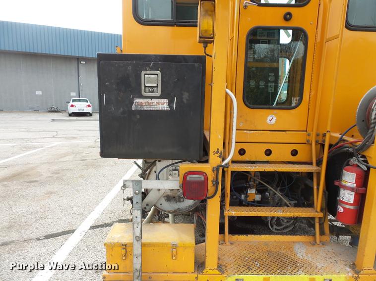 image for item L3579 2003 Sterling Condor paint striper truck