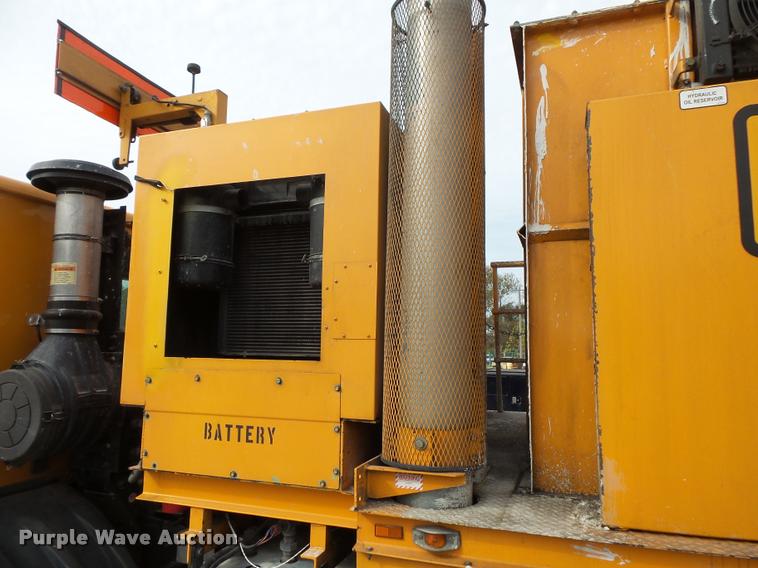 image for item L3579 2003 Sterling Condor paint striper truck