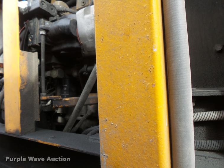 image for item L3579 2003 Sterling Condor paint striper truck