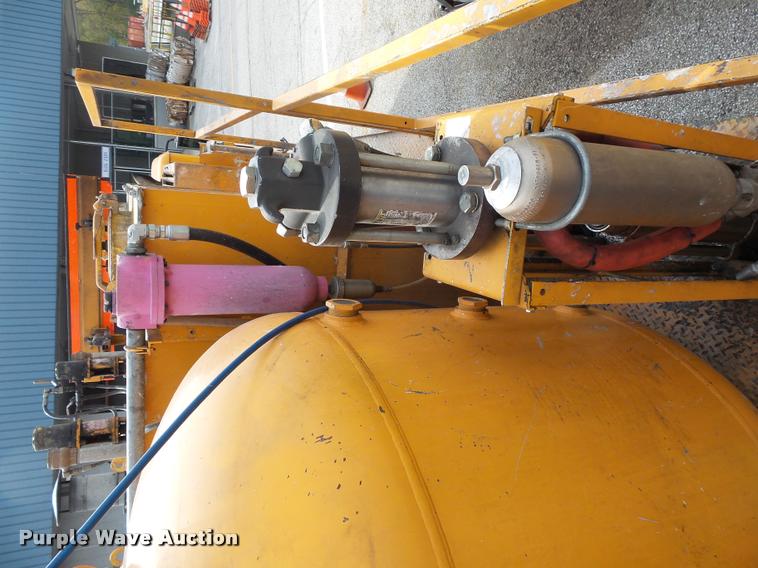 image for item L3579 2003 Sterling Condor paint striper truck