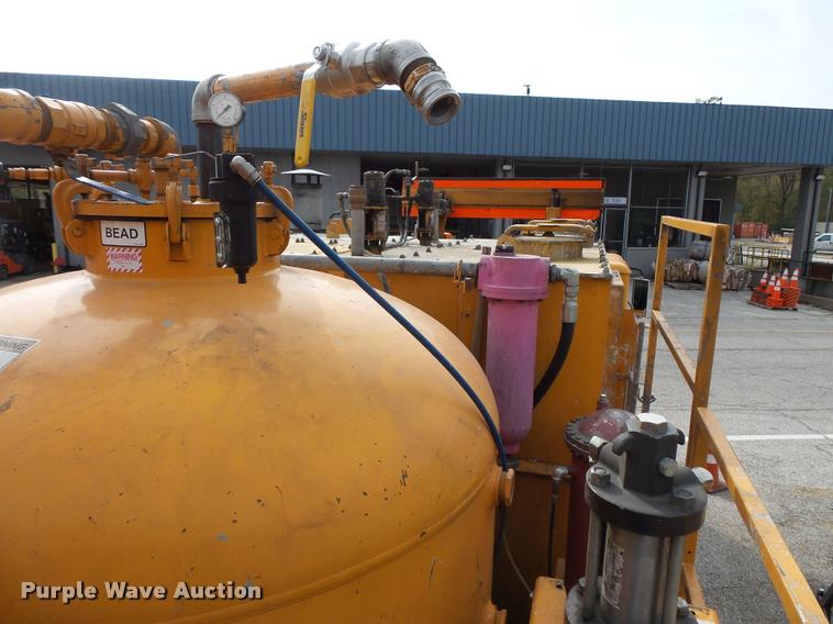 image for item L3579 2003 Sterling Condor paint striper truck