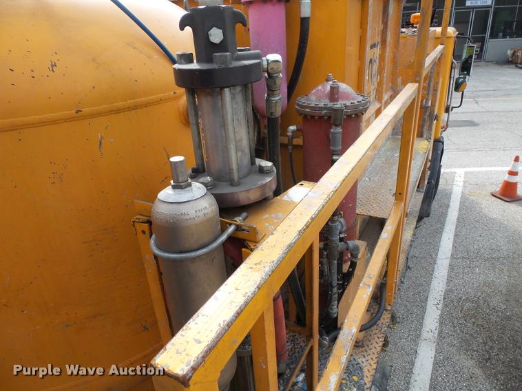 image for item L3579 2003 Sterling Condor paint striper truck