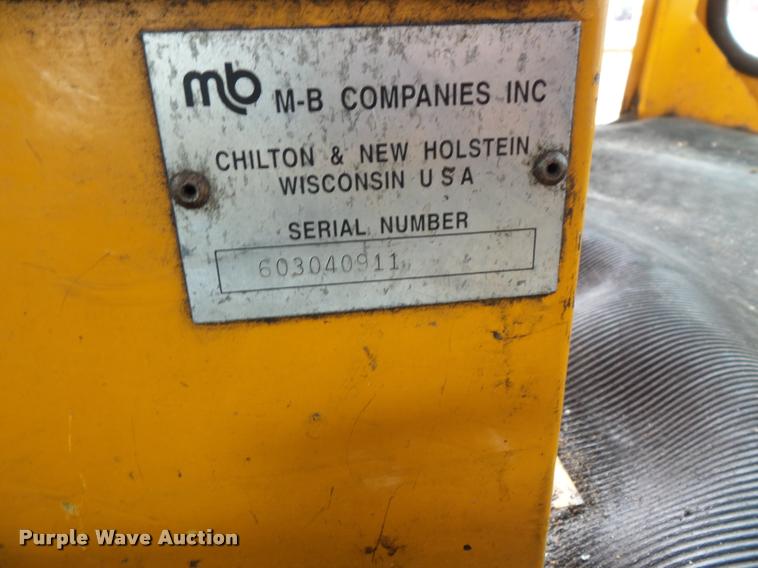 image for item L3579 2003 Sterling Condor paint striper truck