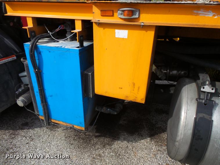 image for item L3579 2003 Sterling Condor paint striper truck