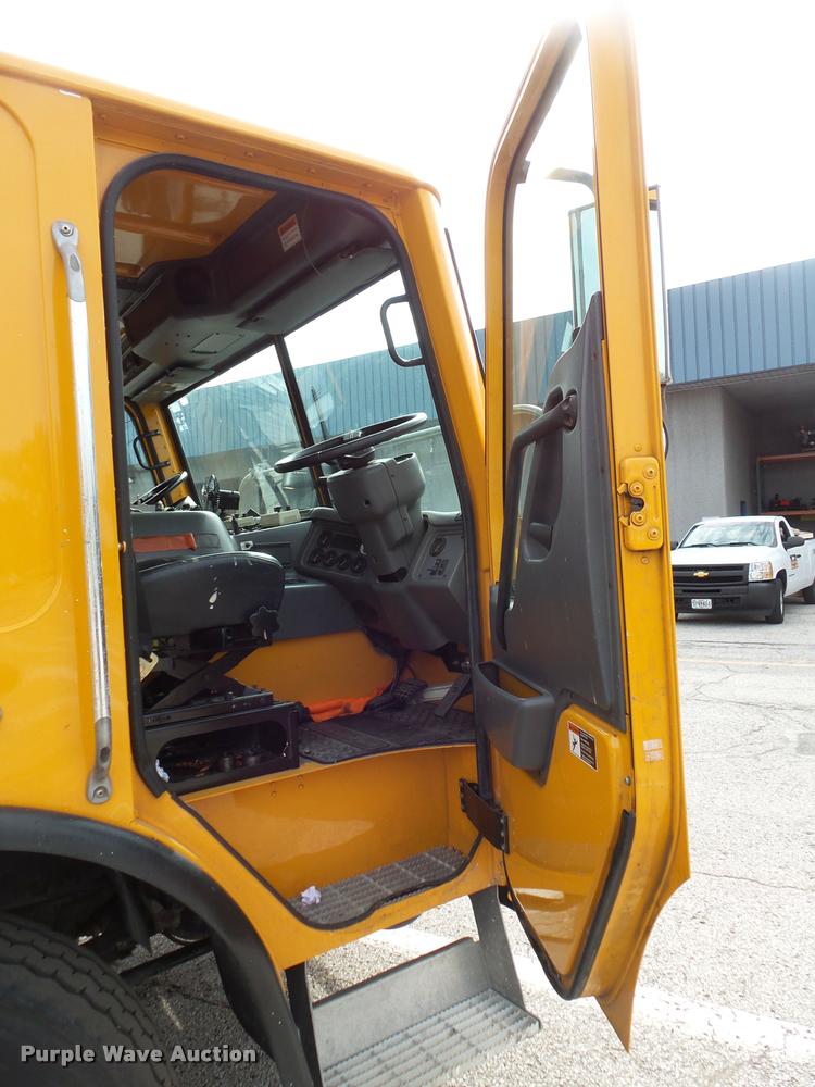 image for item L3579 2003 Sterling Condor paint striper truck