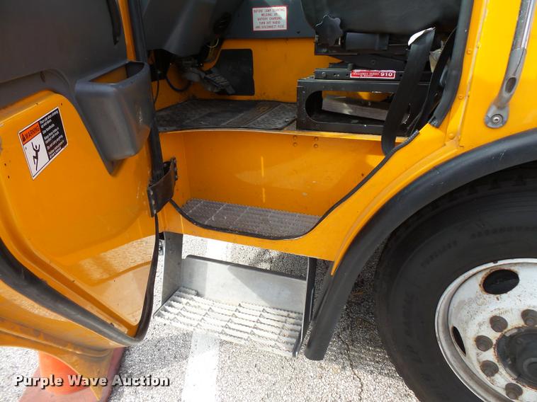 image for item L3579 2003 Sterling Condor paint striper truck