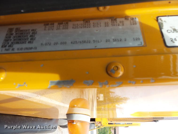 image for item L3579 2003 Sterling Condor paint striper truck