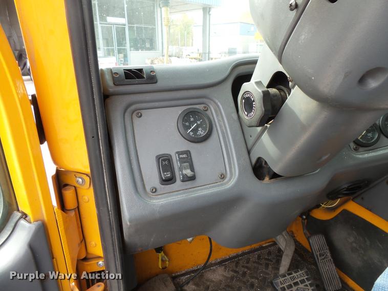 image for item L3579 2003 Sterling Condor paint striper truck