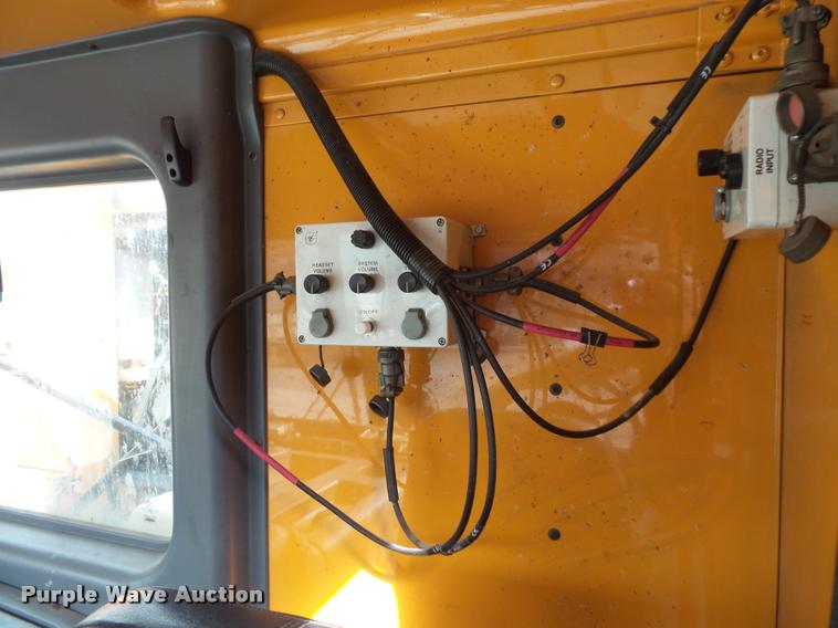 image for item L3579 2003 Sterling Condor paint striper truck