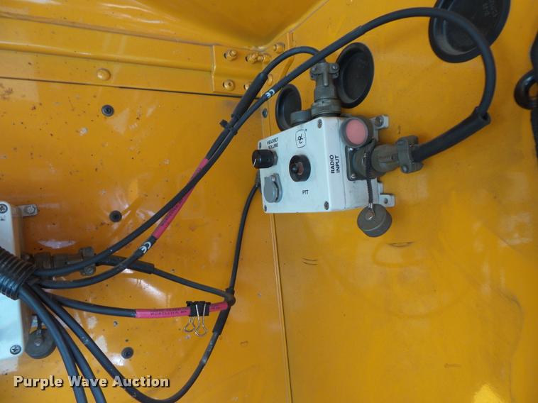 image for item L3579 2003 Sterling Condor paint striper truck