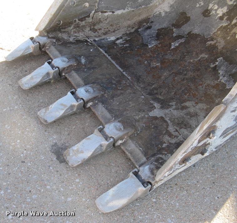 image for item L3906 2006 Case CX210 excavator