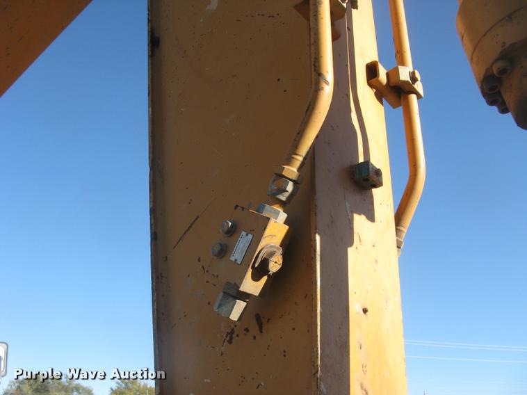 image for item L3906 2006 Case CX210 excavator