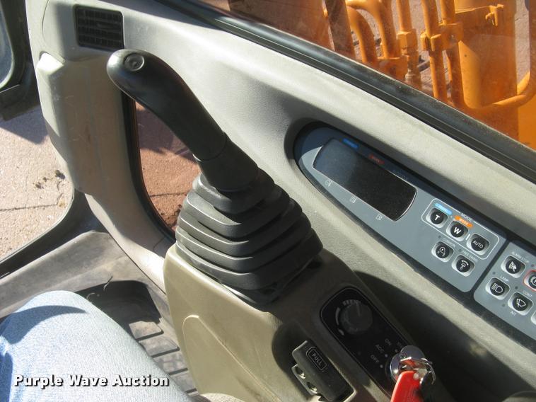 image for item L3906 2006 Case CX210 excavator