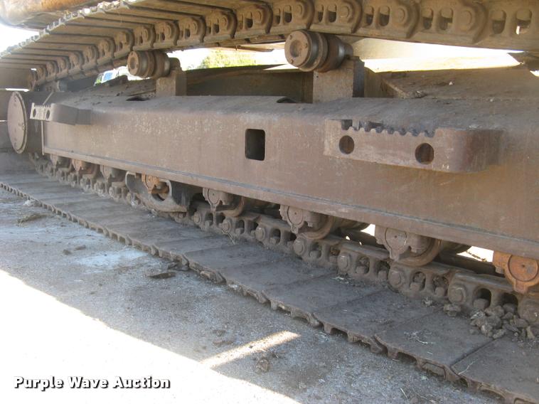 image for item L3906 2006 Case CX210 excavator