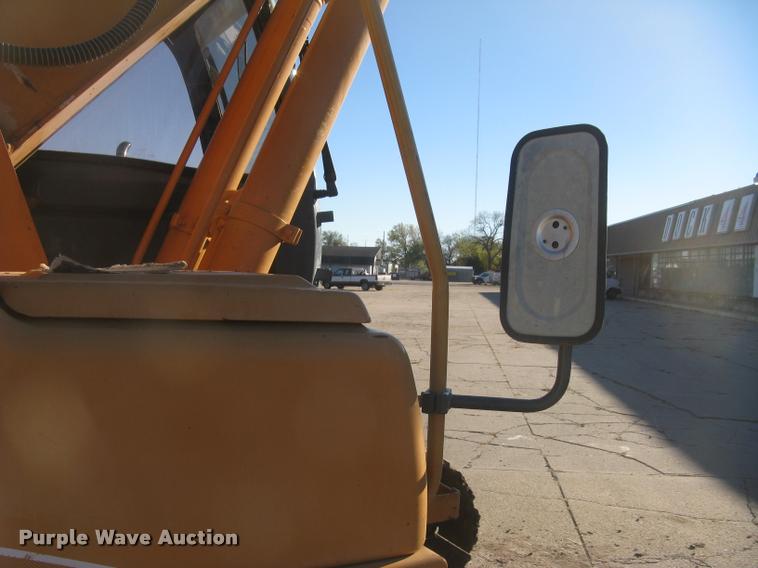 image for item L3906 2006 Case CX210 excavator