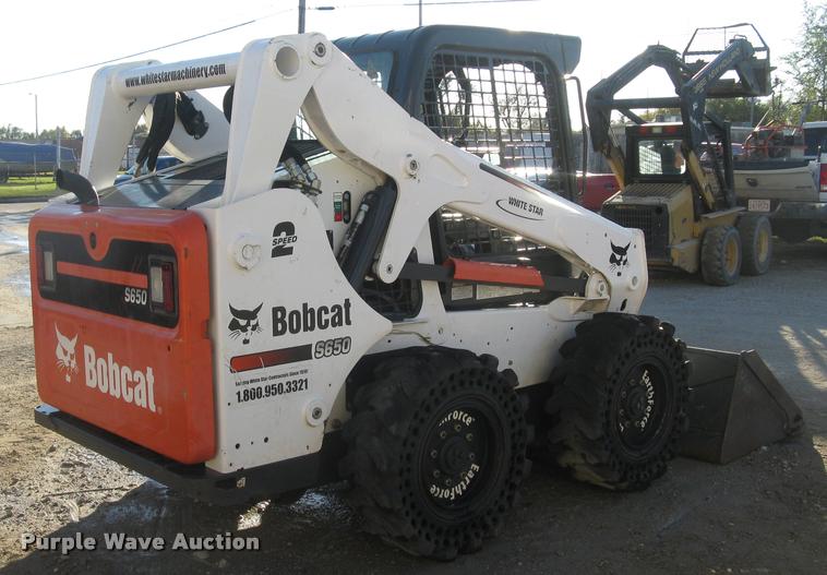 image for item L3909 2014 Bobcat S650 skid steer