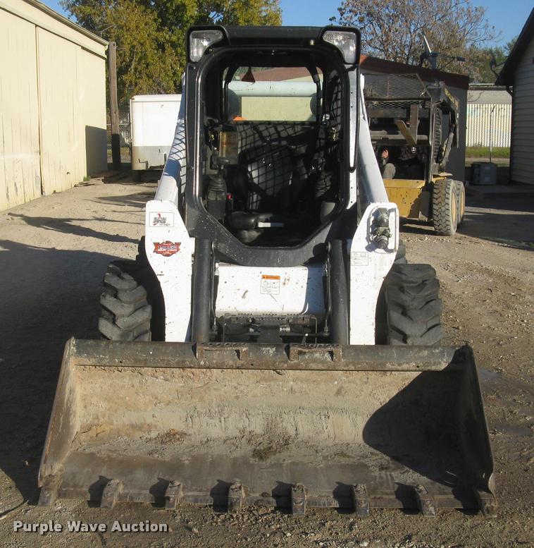 image for item L3909 2014 Bobcat S650 skid steer