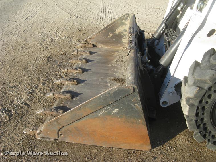 image for item L3909 2014 Bobcat S650 skid steer