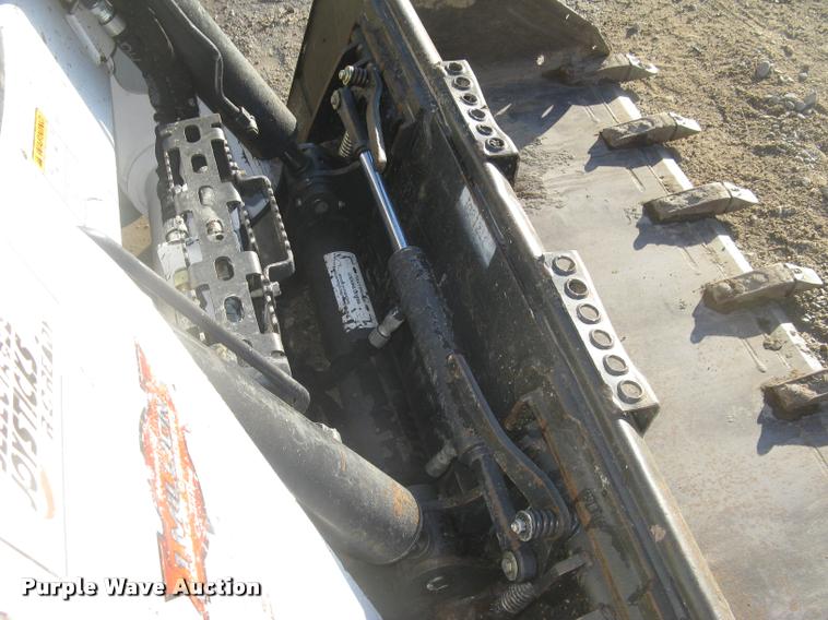 image for item L3909 2014 Bobcat S650 skid steer