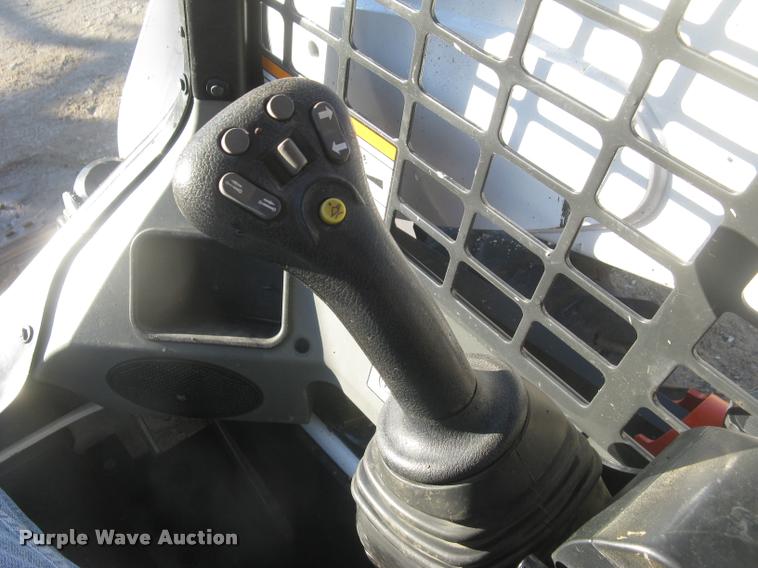 image for item L3909 2014 Bobcat S650 skid steer