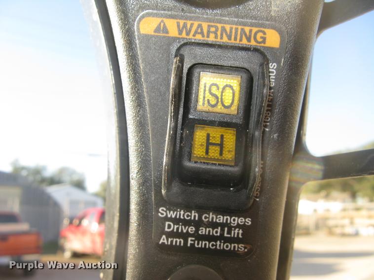 image for item L3909 2014 Bobcat S650 skid steer