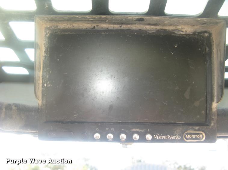 image for item L3909 2014 Bobcat S650 skid steer