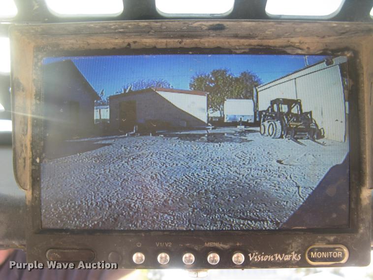 image for item L3909 2014 Bobcat S650 skid steer