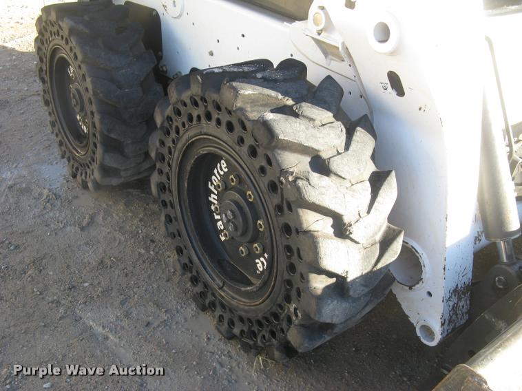 image for item L3909 2014 Bobcat S650 skid steer