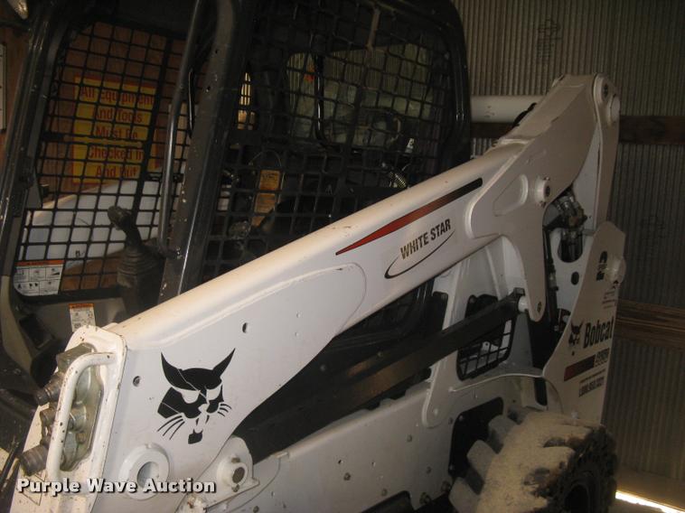 image for item L3909 2014 Bobcat S650 skid steer