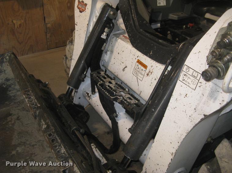 image for item L3909 2014 Bobcat S650 skid steer