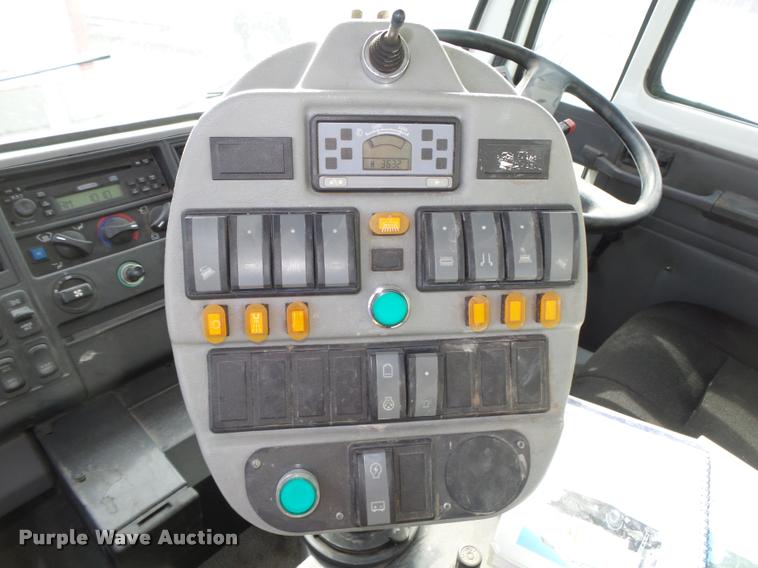 image for item L4114 2007 Freightliner FC80 street sweeper truck