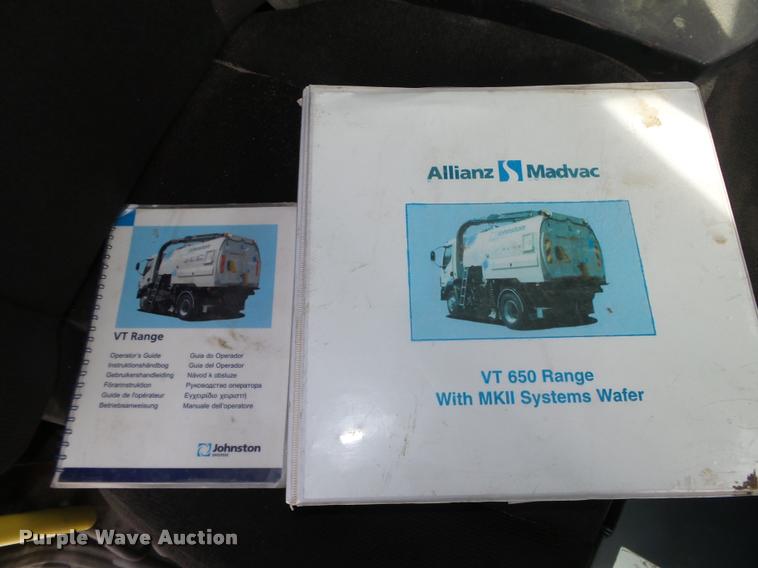 image for item L4114 2007 Freightliner FC80 street sweeper truck