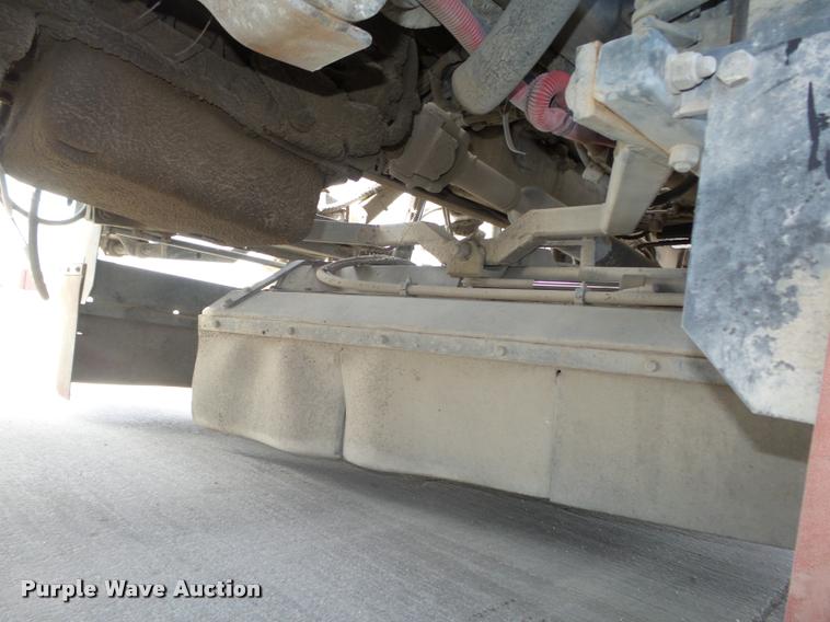 image for item L4114 2007 Freightliner FC80 street sweeper truck