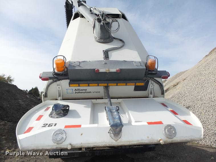 image for item L4114 2007 Freightliner FC80 street sweeper truck