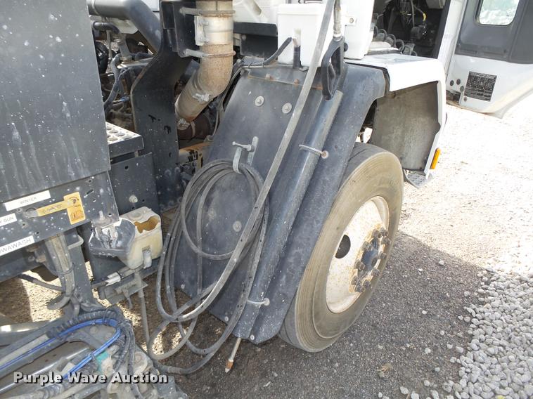 image for item L4114 2007 Freightliner FC80 street sweeper truck