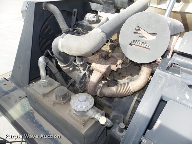 image for item L4114 2007 Freightliner FC80 street sweeper truck