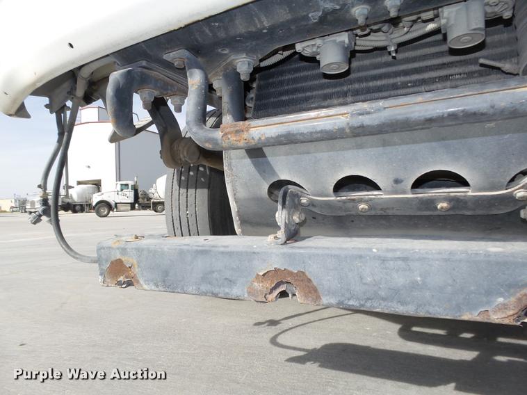 image for item L4114 2007 Freightliner FC80 street sweeper truck