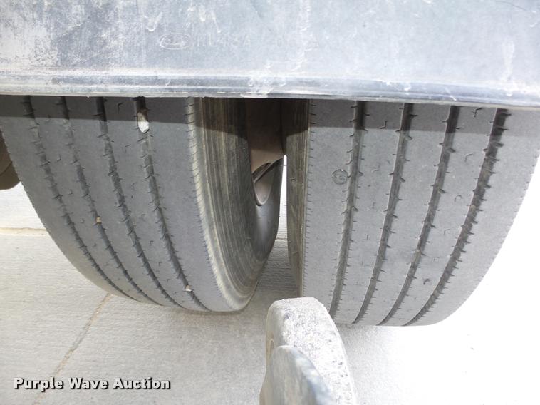 image for item L4114 2007 Freightliner FC80 street sweeper truck