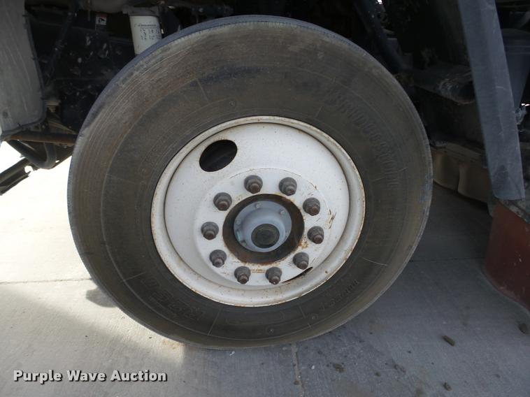 image for item L4114 2007 Freightliner FC80 street sweeper truck