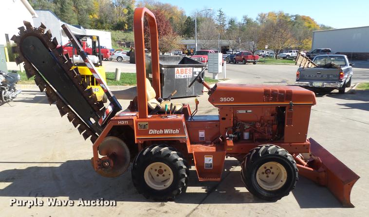 image for item L4124 1995 Ditch Witch 3500 trencher