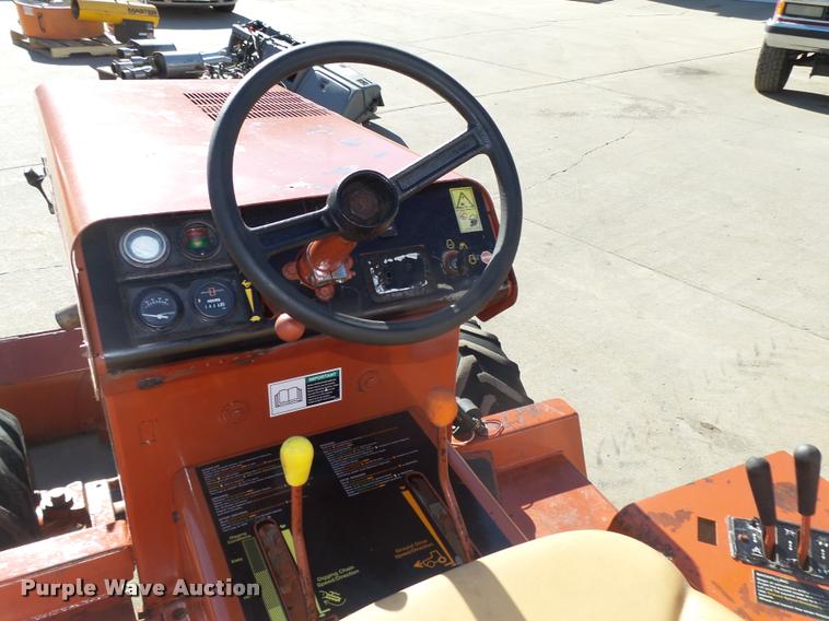 image for item L4124 1995 Ditch Witch 3500 trencher
