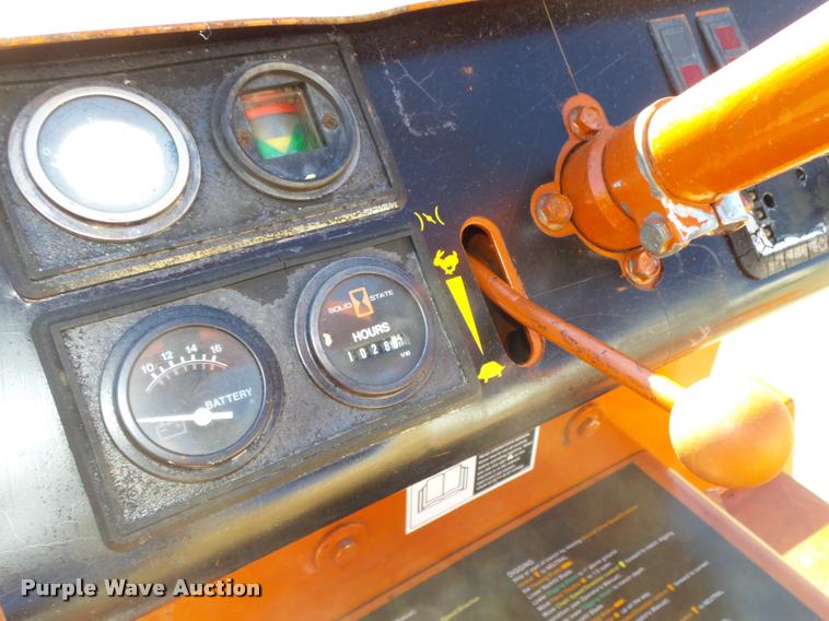 image for item L4124 1995 Ditch Witch 3500 trencher