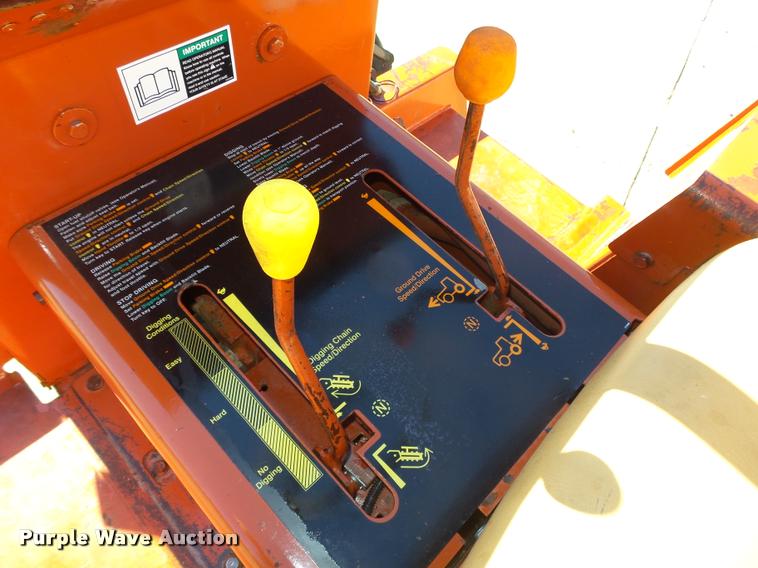 image for item L4124 1995 Ditch Witch 3500 trencher