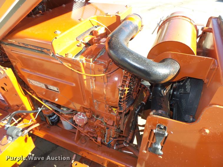 image for item L4124 1995 Ditch Witch 3500 trencher