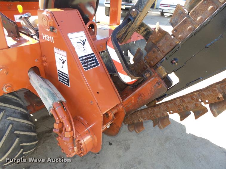 image for item L4124 1995 Ditch Witch 3500 trencher
